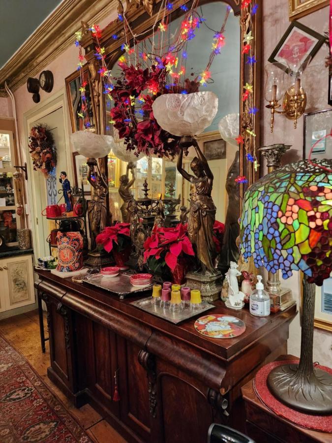 ميستيك House Of 1833 Bed And Breakfast المظهر الخارجي الصورة